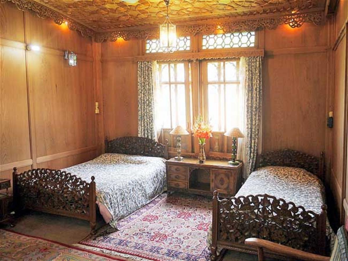 New Jersey Houseboats Nagin Bagh Phòng bức ảnh